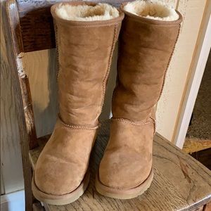 *PERFECT* condition Tan Tall UGG boots